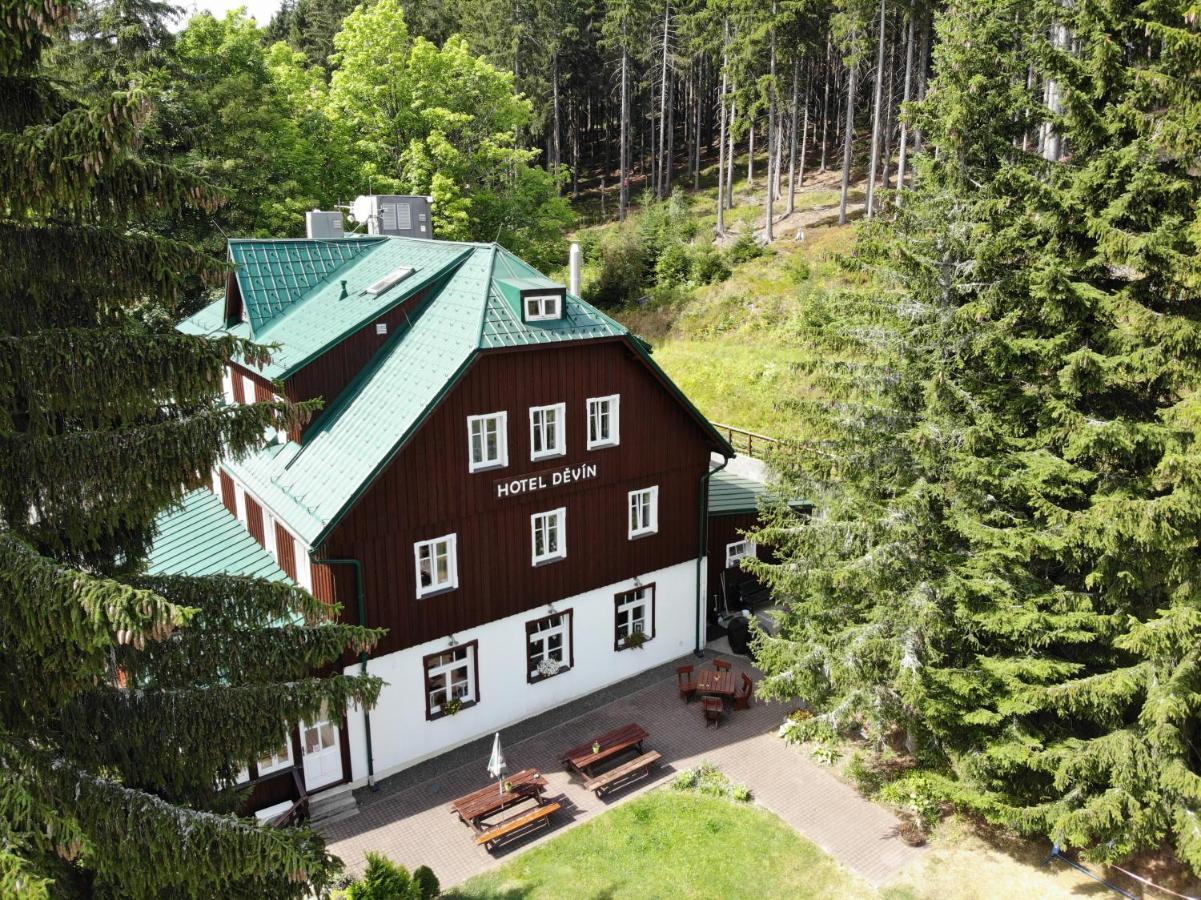 Hotel Devin Pec pod Snezkou Exterior photo